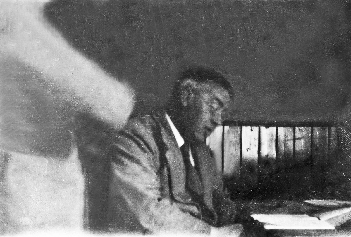ACQ584-2-8.jpg