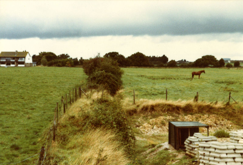 ACQ642-14-8.jpg ACQ642-14-8.jpg