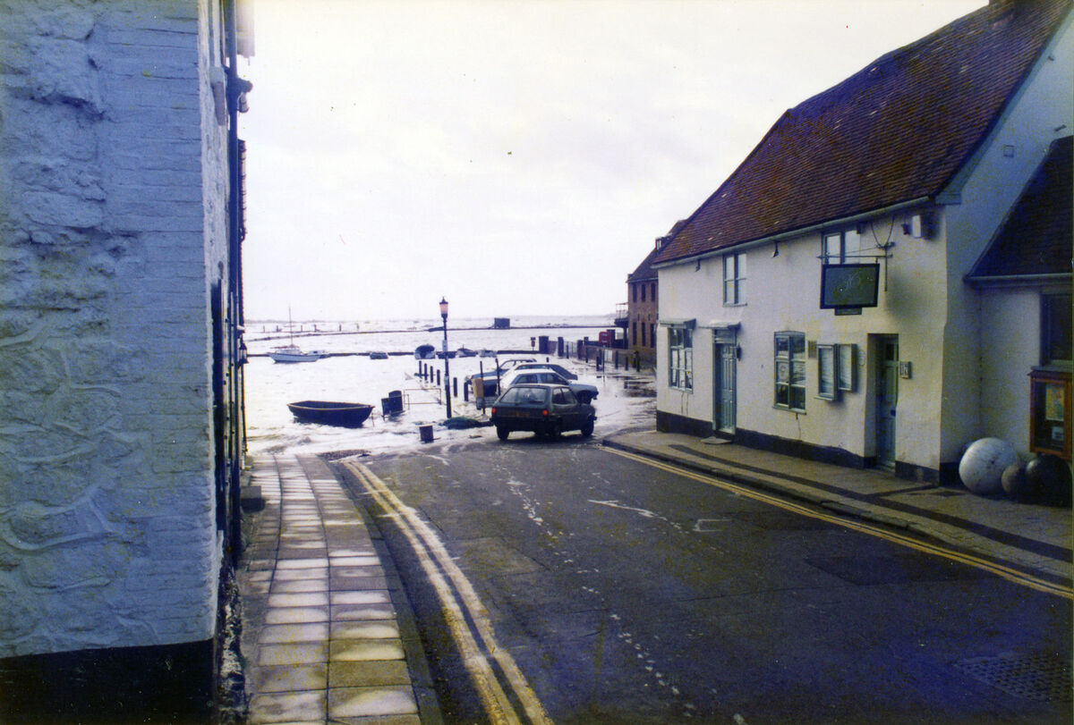 1277-9-4.jpg