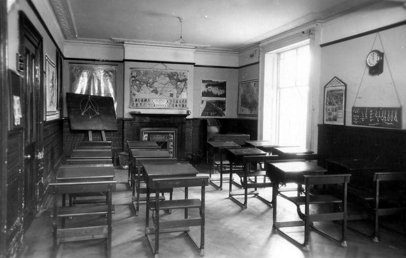 Emsworth House009.jpg Emsworth House009.jpg