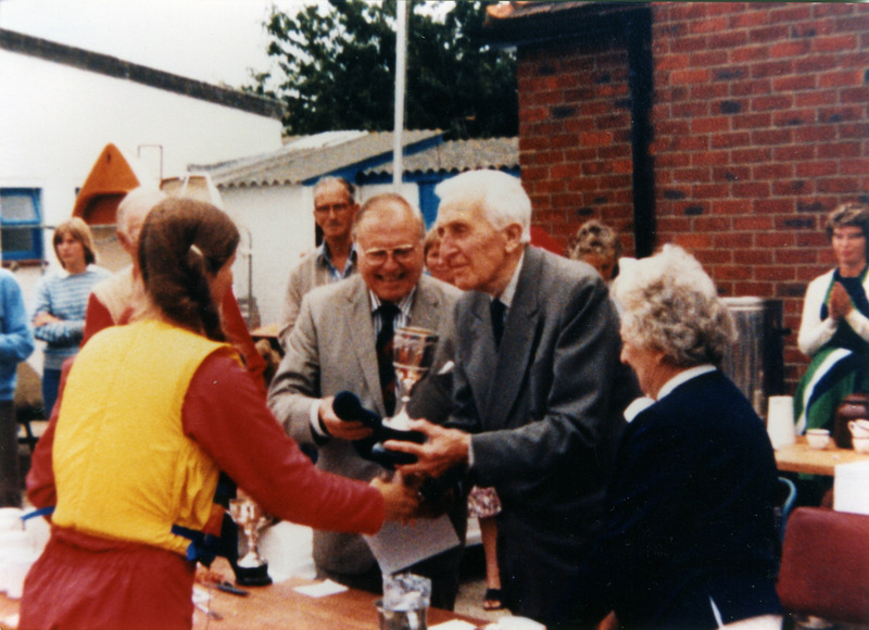 ACQ468-3-3.jpg