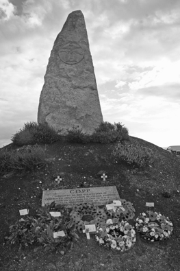 Monument to the men of the Combined Operations Pilotage Parties (COPP)